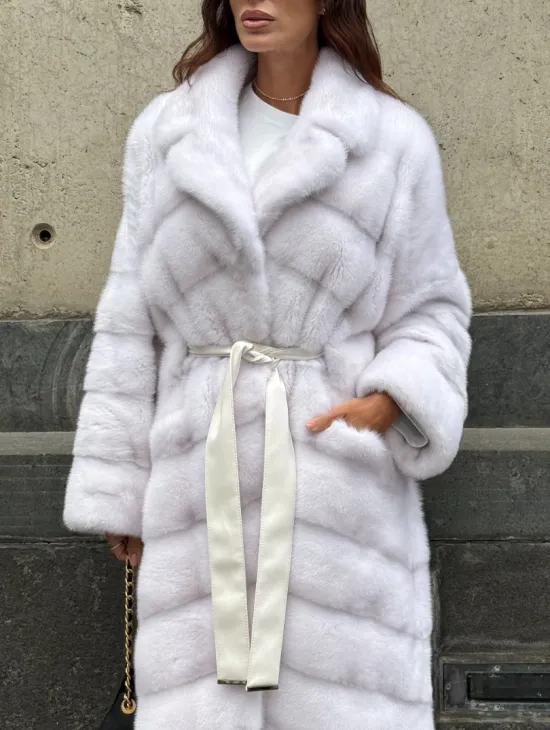 Белая норковая шуба с английским воротником - фото 1