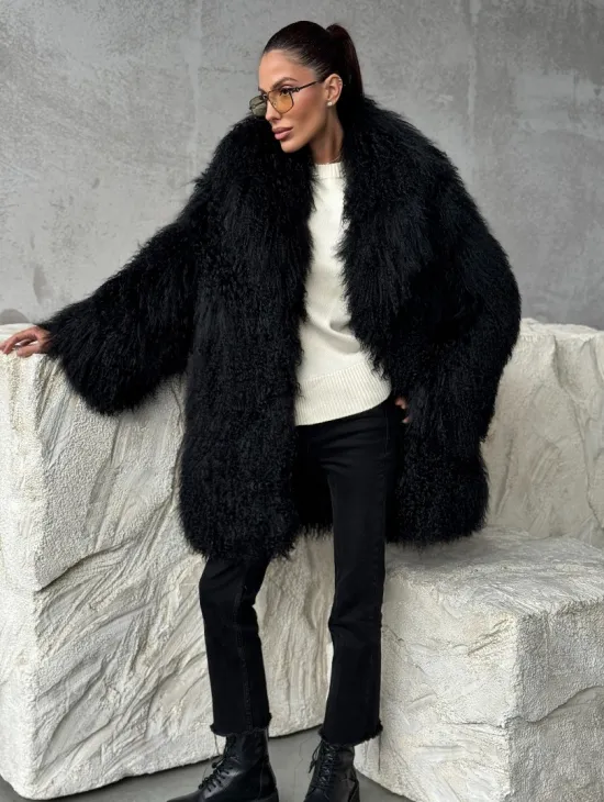 Черная шуба из ламы - фото 2
