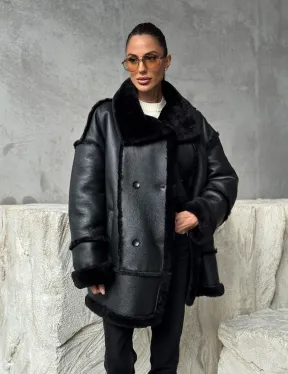 Черная современная дубленка - фото 11