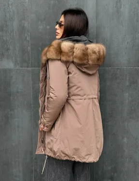 Женский пуховик с мехом куницы - фото 7