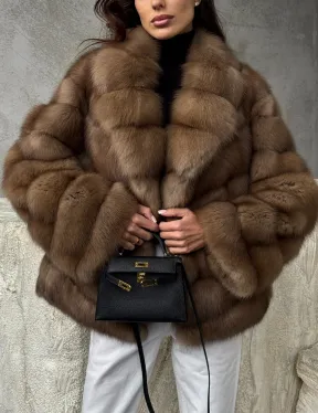 Полушубок из куницы в натуральном бежевом цвете - фото 2