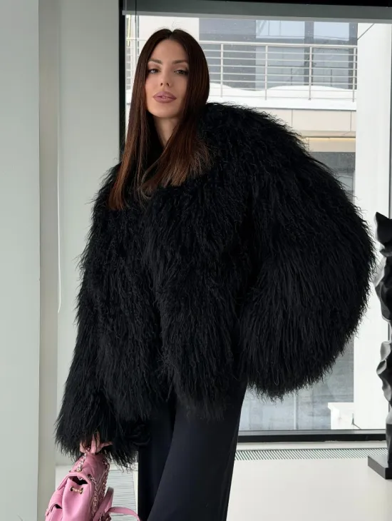 Полушубок черный из ламы - фото 6