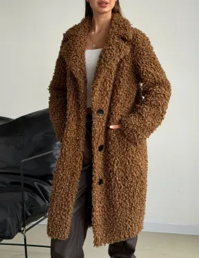 Коричневая двухсторонняя дубленка из экомеха - фото 5