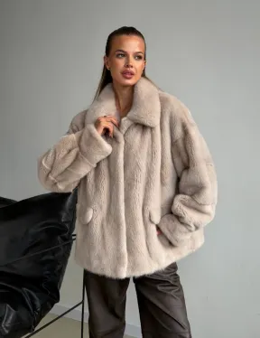 Короткая норковая шуба в цвете нюд - фото 10