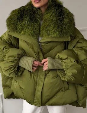 Женский стеганный пуховик с воротником чернобурки - фото 3