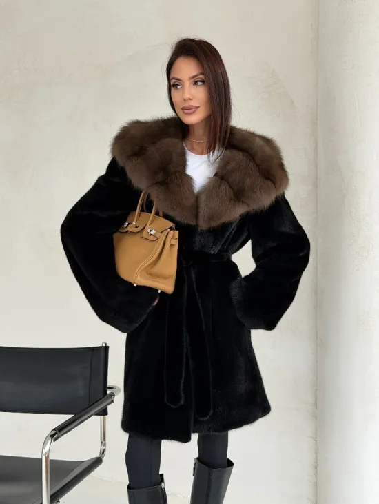 Черная норковая шуба средней длины - капюшон куница - фото 12