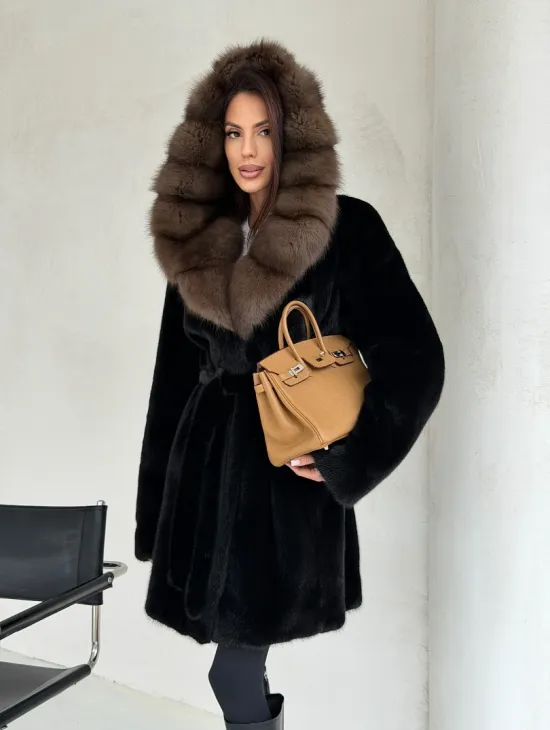 Черная норковая шуба средней длины - капюшон куница - фото 10