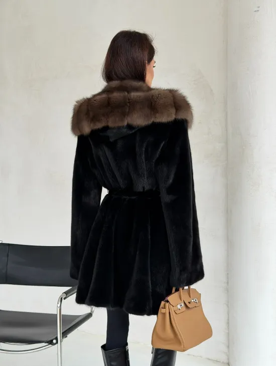 Черная норковая шуба средней длины - капюшон куница - фото 13