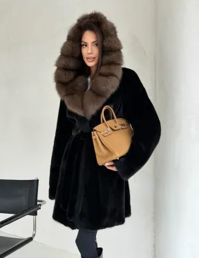 Черная норковая шуба средней длины - капюшон куница - фото 10