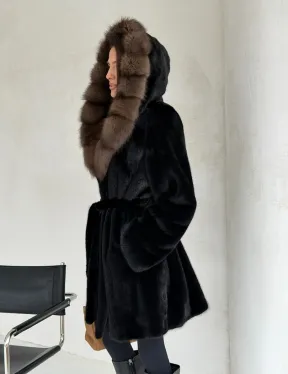 Черная норковая шуба средней длины - капюшон куница - фото 11