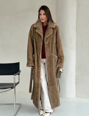 Прямая норковая шуба с меховым поясом - фото 7