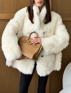 Светлая женская двухсторонняя дубленка - фото 5