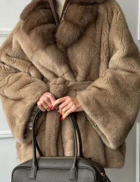 Pastel шуба летучая мышь - воротник куница - фото 3