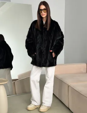 Шуба норковая из кусочков в стиле оверсайз - фото 3