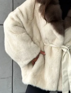 Светлая норковая шуба oversize - воротник куница - фото 2