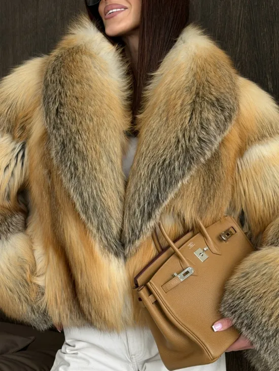 Полушубок-кроп с шалевым воротником из лисы - фото 2