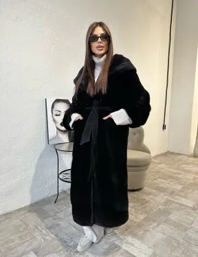 Шуба из канадской плюшевой норки BlackNafa с капюшоном - фото 0