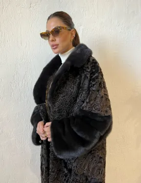 Шуба из каракульчи с отделкой из меха норки - фото 3