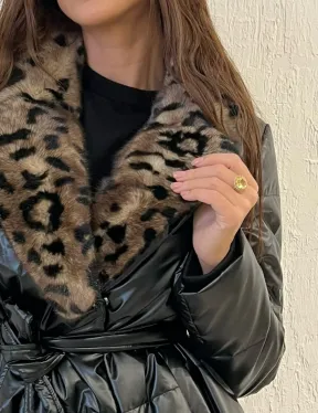 Пуховик с мехом норки в анималистическом принте - фото 1