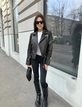 Куртка из натуральной кожи черного цвета - фото 7