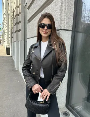 Куртка из натуральной кожи черного цвета - фото 3