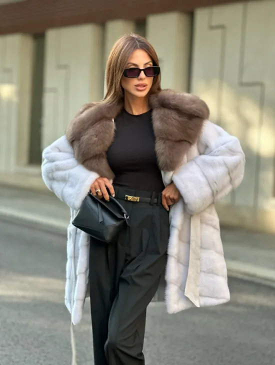 Шуба норковая с капюшоном из меха куницы - цвет жемчуг - фото 4