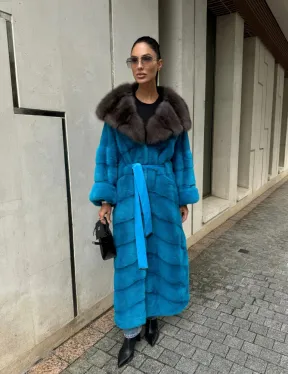 Шуба норковая с капюшоном из меха куницы - цвет тиффани - фото 0