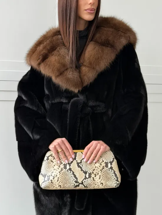 Норковая шуба фасон баллон с капюшоном куница - фото 4